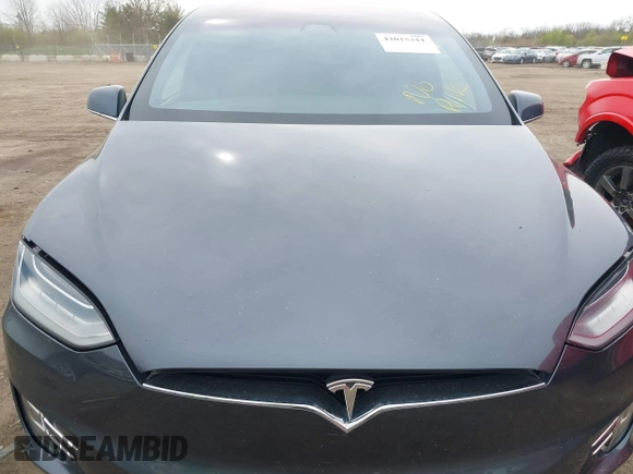 2019 Tesla Model X 75D with VIN 5YJXCDE24KF152150, listed as a IAAI auction lot 42015311 with 1 mi miles. Bid and sale history available at carsss.com. Image 10.