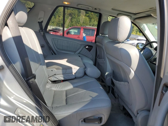 2002 Mercedes-Benz M-Class with VIN 4JGAB54E52A337189, listed as a Copart auction lot 71348154 with 220,378 mi miles and Salvage Title. Bid and sale history available at carsss.com. Image 11.