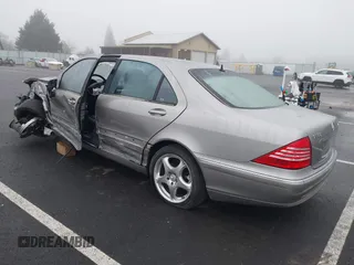 2004 Mercedes-Benz S-Class 5.0L with VIN WDBNG84J24A404189, listed as a IAAI auction lot 41337556 with 142,962 mi miles. Bid and sale history available at carsss.com. Image 3.