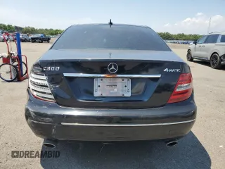 2012 Mercedes-Benz C 300 Sport z VIN WDDGF8BB6CA540760, wystawiony jako Copart lot #63679585 z przebiegiem 199 160 mil mil oraz Szkoda całkowita • Salvage title. Historia ofert i sprzedaży dostępna na DreamBid. Obrazek 6.