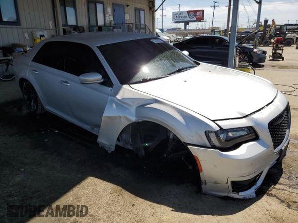 2022 Chrysler 300 Touring L with VIN 2C3CCADG1NH116171, listed as a Copart auction lot 51479035 with 21,608 mi miles and Salvage Title. Bid and sale history available at carsss.com. Image 4.