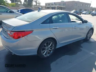 2011 Hyundai Sonata Limited with VIN 5NPEC4AC2BH066228, listed as a IAAI auction lot 42208131 with 131,893 mi miles and . Bid and sale history available at carsss.com. Image 4.