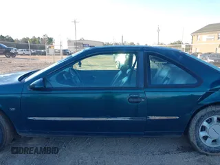 1995 Ford Thunderbird LX with VIN 1FALP62W3SH191775, listed as a IAAI auction lot 41250513 with 150,743 mi miles. Bid and sale history available at carsss.com. Image 14.