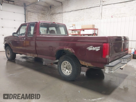 1996 Ford F-150 z VIN 1FTEX14N2TKA52414, wystawiony jako IAAI lot #42402990 z przebiegiem 172 206 mil mil oraz . Historia ofert i sprzedaży dostępna na DreamBid. Obrazek 3.