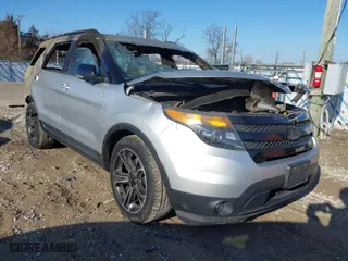 2015 Ford Explorer Sport with VIN 1FM5K8GT3FGA32239, listed as a IAAI auction lot 41124734 with 1 mi miles. Bid and sale history available at carsss.com. Image 1.