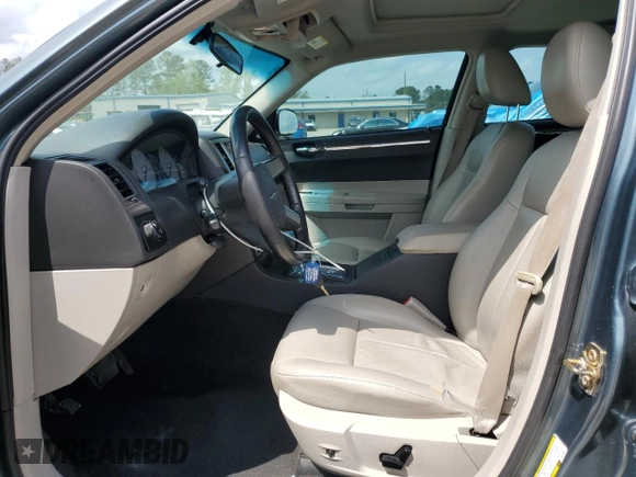 2005 Chrysler 300 with VIN 2C3JA53G95H616536, listed as a Copart auction lot 51099885 with 186,749 mi miles and Salvage Title. Bid and sale history available at carsss.com. Image 7.