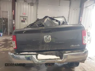 2022 Ram 2500 Tradesman with VIN 3C6UR5CL5NG299330, listed as a IAAI auction lot 41545417 with 61,631 mi miles. Bid and sale history available at carsss.com. Image 16.