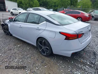 2024 Nissan Altima SR z VIN 1N4BL4CV1RN395164, wystawiony jako IAAI lot #42374057 z przebiegiem 23 743 mil mil oraz . Historia ofert i sprzedaży dostępna na DreamBid. Obrazek 3.