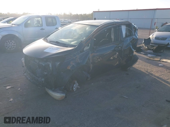 2014 Nissan Note SV with VIN 3N1CE2CP5EL369839, listed as a IAAI auction lot 40762299 with 134,938 mi miles and . Bid and sale history available at DreamBid. Image 2.