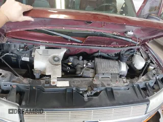 2003 Chevrolet Express Cargo YF7 Upfitter z VIN 1GBFG15T331162139, wystawiony jako IAAI lot #42308663 z przebiegiem 169 455 mil mil oraz . Historia ofert i sprzedaży dostępna na DreamBid. Obrazek 10.