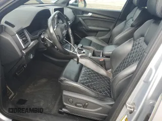 2018 Audi SQ5 Premium Plus z VIN WA1A4AFY6J2103466, wystawiony jako Copart lot #61204895 z przebiegiem 91 712 mil mil oraz Szkoda całkowita • Salvage title. Historia ofert i sprzedaży dostępna na DreamBid. Obrazek 7.