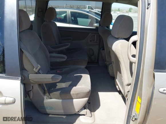 2004 Toyota Sienna CE with VIN 5TDZA23C84S125532, listed as a IAAI auction lot 42021942 with 227,141 mi miles. Bid and sale history available at carsss.com. Image 8.