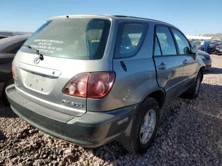 2000 Lexus RX 300 with VIN JT6HF10U2Y0127765, listed as a Copart auction lot 77489974 with 227,791 mi miles and Salvage Title. Bid and sale history available at carsss.com. Image 3.