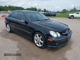 2007 Mercedes-Benz C 230 Sport с VIN WDBRF52HX7F907706, выставлен на аукционе IAAI как лот 42456909 с пробегом 176 668 миль миль и . История ставок и продаж доступна на DreamBid. Изображение 1.
