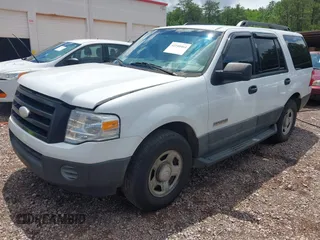 2007 Ford Expedition XLT with VIN 1FMFU16517LA83871, listed as a IAAI auction lot 42251938 with 192,256 mi miles and . Bid and sale history available at DreamBid. Image 2.
