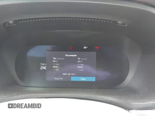 2023 Volvo V60 Plus with VIN YV4L12WY5P2105714, listed as a IAAI auction lot 42372970 with 30,170 mi miles and . Bid and sale history available at DreamBid. Image 7.