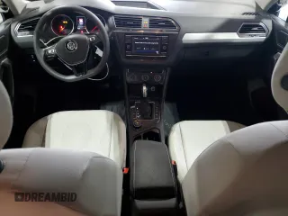 2021 Volkswagen Tiguan S z VIN 3VV0B7AX4MM015717, wystawiony jako Copart lot #55896295 z przebiegiem 78 821 mil mil oraz Szkoda całkowita • Salvage title. Historia ofert i sprzedaży dostępna na DreamBid. Obrazek 8.