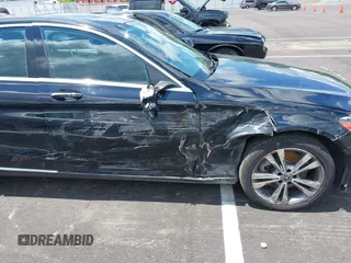 2019 Mercedes-Benz C 300 с VIN 55SWF8EB4KU303738, выставлен на аукционе IAAI как лот 42215291 с пробегом 59 632 миль миль и . История ставок и продаж доступна на DreamBid. Изображение 6.
