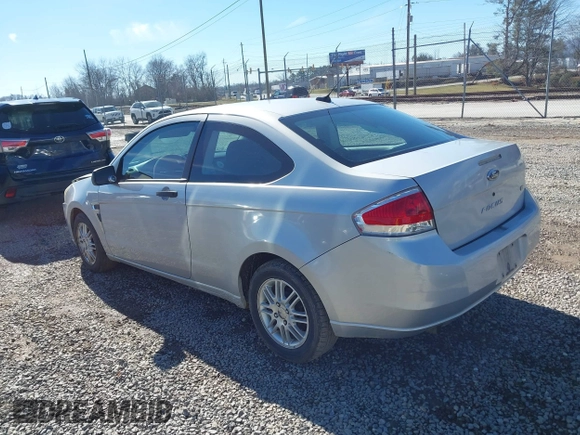 2008 Ford Focus SE with VIN 1FAHP33N08W198049, listed as a IAAI auction lot 41593917 with 263,352 mi miles. Bid and sale history available at carsss.com. Image 3.