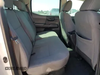 2017 Toyota Tacoma SR z VIN 5TFAX5GN9HX096597, wystawiony jako Copart lot #53504915 z przebiegiem 144 835 mil mil oraz Szkoda całkowita • Salvage title. Historia ofert i sprzedaży dostępna na DreamBid. Obrazek 10.
