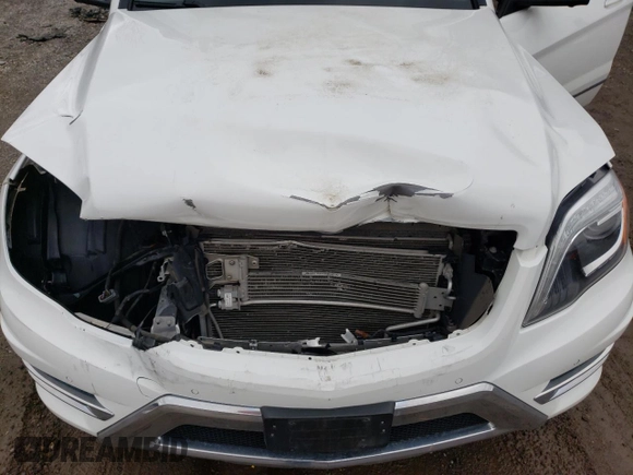 2015 Mercedes-Benz GLK 250 with VIN WDCGG0EB2FG403038, listed as a Copart auction lot 46759794 with 140,813 mi miles and . Bid and sale history available at DreamBid. Image 11.