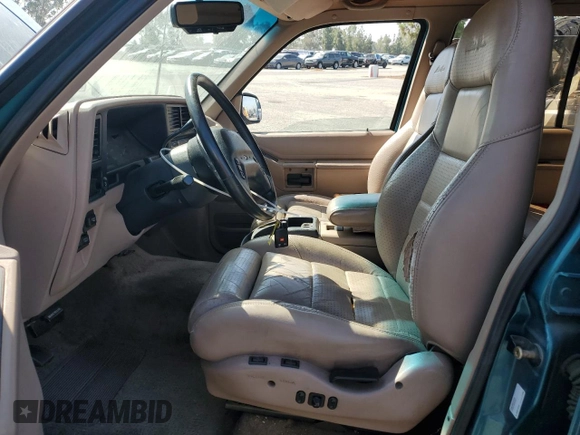 1994 Ford Explorer Eddie Bauer with VIN 1FMDU32X9RUB82820, listed as a Copart auction lot 64381565 with 88,664 mi miles and Salvage title. Bid and sale history available at DreamBid. Image 7.