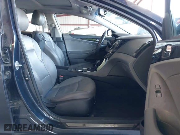 2011 Hyundai Sonata SE with VIN 5NPEC4AC1BH097549, listed as a IAAI auction lot 42028954 with 274,519 mi miles. Bid and sale history available at carsss.com. Image 5.