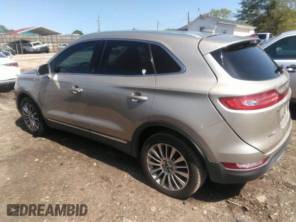 2015 Lincoln MKC z VIN 5LMCJ1A99FUJ41365, wystawiony jako IAAI lot #41985834 z przebiegiem 116 648 mil mil oraz . Historia ofert i sprzedaży dostępna na DreamBid. Obrazek 3.