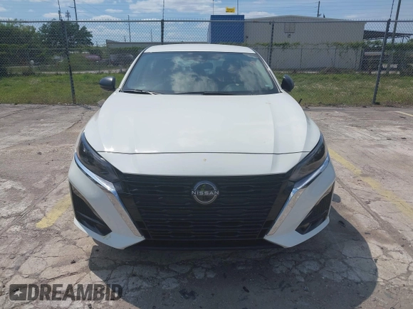 2025 Nissan Altima SV with VIN 1N4BL4DWXSN353315, listed as a IAAI auction lot 41975505 with 6,428 mi miles and . Bid and sale history available at DreamBid. Image 11.