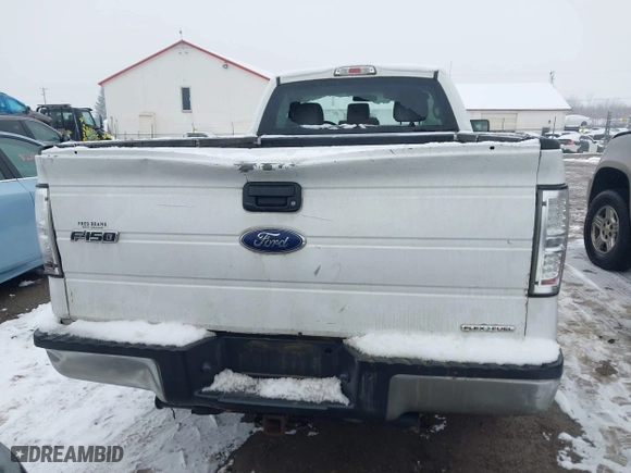 2014 Ford F-150 XL with VIN 1FTNF1CF9EKE28137, listed as a IAAI auction lot 41577971 with 180,000 mi miles. Bid and sale history available at carsss.com. Image 16.