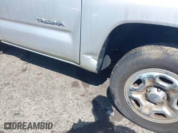 2008 Toyota Tacoma with VIN 5TENX22N48Z587692, listed as a IAAI auction lot 42004536 with 148,583 mi miles. Bid and sale history available at carsss.com. Image 6.