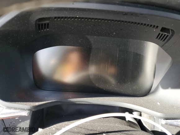 2019 Volvo XC60 R-Design with VIN LYVA22RM8KB230942, listed as a Copart auction lot 81098054 with 0 mi miles and Salvage Title. Bid and sale history available at carsss.com. Image 9.