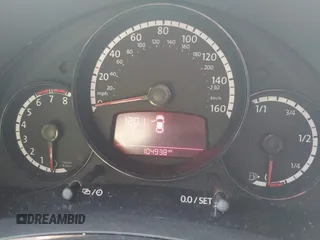 2014 Volkswagen Beetle Entry с VIN 3VWF17AT8EM642069, выставлен на аукционе IAAI как лот 42421797 с пробегом 104 938 миль миль и . История ставок и продаж доступна на DreamBid. Изображение 7.
