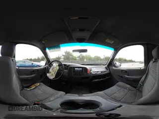 2002 Ford F-150 XL с VIN 1FTRX17242NB23323, выставлен на аукционе IAAI как лот 42363484 с пробегом Не указан миль и . История ставок и продаж доступна на DreamBid. Изображение 18.