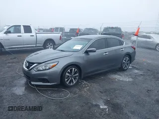 2017 Nissan Altima SV with VIN 1N4AL3AP6HC473555, listed as a IAAI auction lot 41509127 with 92,501 mi miles and . Bid and sale history available at carsss.com. Image 2.