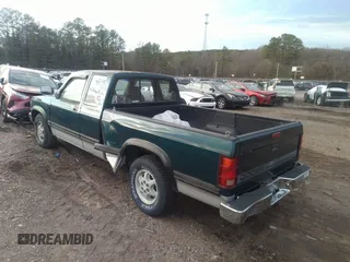 1995 Dodge Dakota with VIN 1B7GL23XXSS332819, listed as a IAAI auction lot 40612186 with 169,496 mi miles and . Bid and sale history available at carsss.com. Image 3.