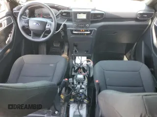2021 Ford Police Interceptor Utility z VIN 1FM5K8AB3MGB72272, wystawiony jako Copart lot #53368115 z przebiegiem 55 137 mil mil oraz Szkoda całkowita • Salvage title. Historia ofert i sprzedaży dostępna na DreamBid. Obrazek 8.