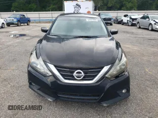 2017 Nissan Altima SL with VIN 1N4BL3AP8HC174041, listed as a Copart auction lot 64441205 with 113,911 mi miles and Clean title. Bid and sale history available at DreamBid. Image 5.