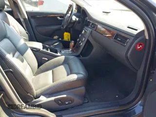 2010 Volvo V70 with VIN YV1960BWXA1133314, listed as a IAAI auction lot 41870470 with 206,003 mi miles and . Bid and sale history available at DreamBid. Image 5.