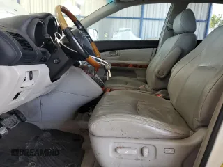 2005 Lexus RX 330 z VIN 2T2GA31U35C038829, wystawiony jako Copart lot #64951815 z przebiegiem 401 958 mil mil oraz Czysty tytuł • Clean title. Historia ofert i sprzedaży dostępna na DreamBid. Obrazek 7.