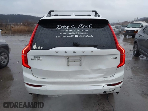 2018 Volvo XC90 Momentum z VIN YV4A22PK2J1321578, wystawiony jako IAAI lot #41151361 z przebiegiem 159 097 mil mil oraz . Historia ofert i sprzedaży dostępna na DreamBid. Obrazek 17.