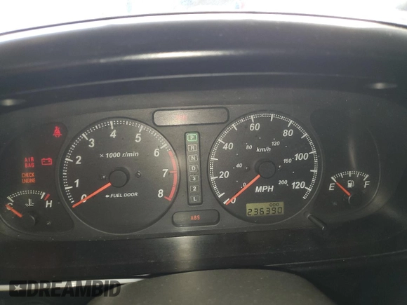 2000 Isuzu Rodeo S with VIN 4S2CK58W5Y4335051, listed as a Copart auction lot 83098034 with 236,390 mi miles and Salvage Title. Bid and sale history available at carsss.com. Image 9.