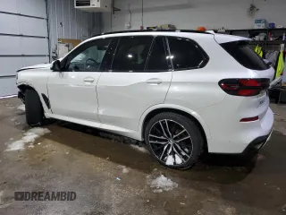 2024 BMW X5 xDrive40i with VIN 5UX23EU03R9V09854, listed as a Copart auction lot 44907595 with 21,147 mi miles and Salvage Title. Bid and sale history available at carsss.com. Image 2.