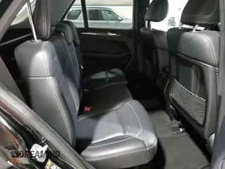 2015 Mercedes-Benz M 350 z VIN 4JGDA5HB0FA590281, wystawiony jako Copart lot #57251195 z przebiegiem 165 116 mil mil oraz Szkoda całkowita • Salvage title. Historia ofert i sprzedaży dostępna na DreamBid. Obrazek 11.