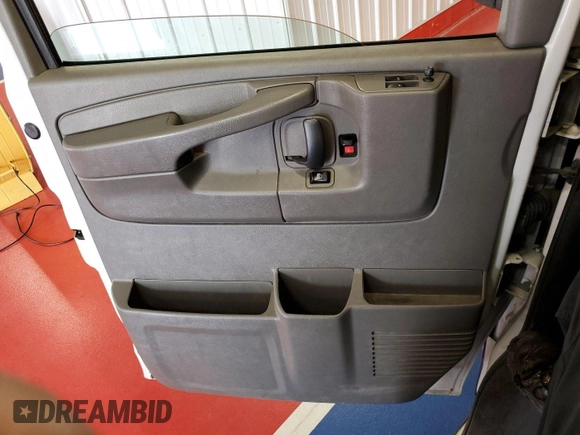 2014 Chevrolet Express Cargo with VIN 1GCSGAFX5E1204664, listed as a IAAI auction lot 42566613 with 103,962 mi miles and . Bid and sale history available at DreamBid. Image 27.