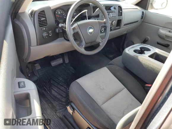 2009 Chevrolet Silverado 1500 Work Truck with VIN 1GCEC14X39Z177807, listed as a Copart auction lot 54479315 with 133,062 mi miles and Salvage Title. Bid and sale history available at DreamBid. Image 8.