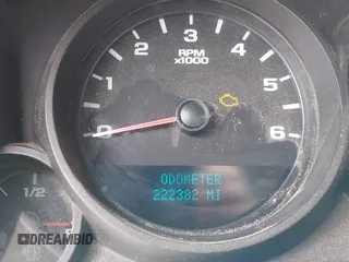 2007 GMC Sierra 1500 SLE1 z VIN 1GTEK19C17E503598, wystawiony jako IAAI lot #42088438 z przebiegiem 222 382 mil mil oraz . Historia ofert i sprzedaży dostępna na DreamBid. Obrazek 7.