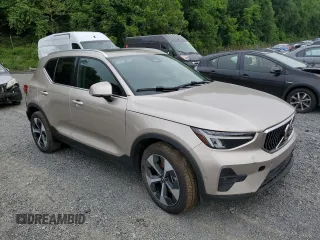 2024 Volvo XC40 Plus Bright Theme with VIN YV4L12UE3R2290695, listed as a Copart auction lot 61178065 with 42,047 mi miles and Clean title. Bid and sale history available at DreamBid. Image 4.