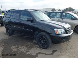 2005 Toyota Highlander with VIN JTEDP21A050079706, listed as a IAAI auction lot 41906322 with 160,465 mi miles. Bid and sale history available at carsss.com. Image 1.