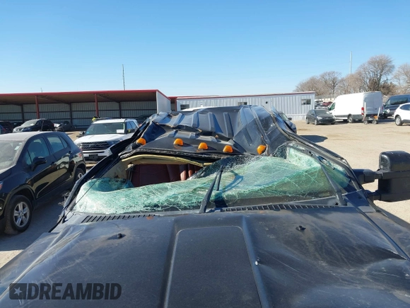 2010 Ford Super Duty F-250 SRW XL with VIN 1FTSW2BY2AEA91220, listed as a IAAI auction lot 41411184 with 112,508 mi miles. Bid and sale history available at carsss.com. Image 6.